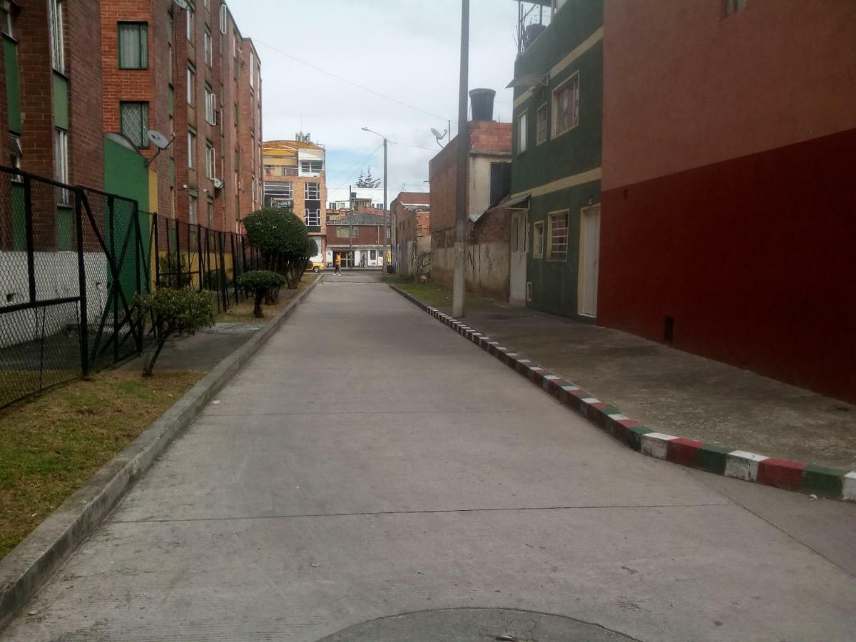 Okar Hostel - Bogota Airport Buitenkant foto